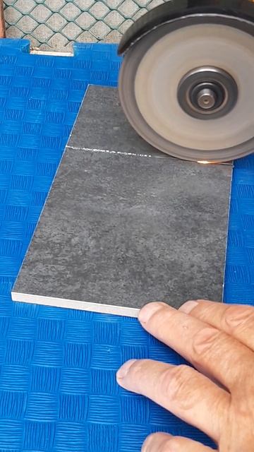 Как резать плитку - самый Простой способ #своимируками смотреть онлайн