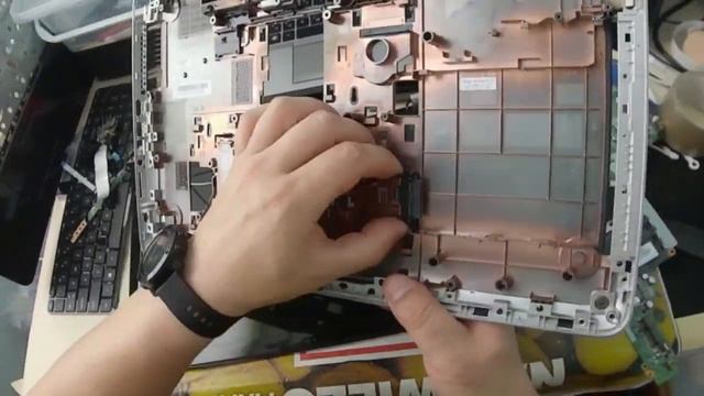 Разбираю б/у ноутбуки до нуля