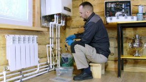 Насос для  заполнения/ поднятия давления теплоносител