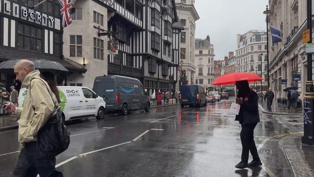 London City Tour 2025 ☔️ Rainy London West End Walk | 4K HDR