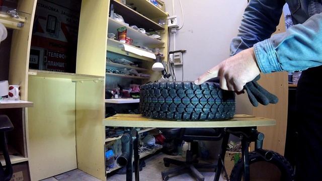 Honda Gyro Canopy.  Шипованные покрышки.