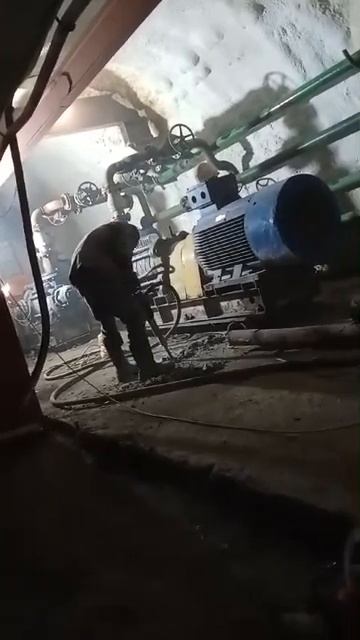 отбойный молоток, работа на шахте смотреть онлайн