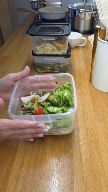 Собираю мужу обед на работу