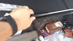 Замена упоров багажника на ВАЗ 2114