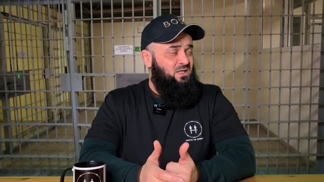 ДАГЕСТАНЕЦ В СТРАХЕ ДЕРЖАЛ ВЕСЬ ЛАГЕРЬ. 21 ГОД В ЗАКЛЮЧ? смотреть онлайн