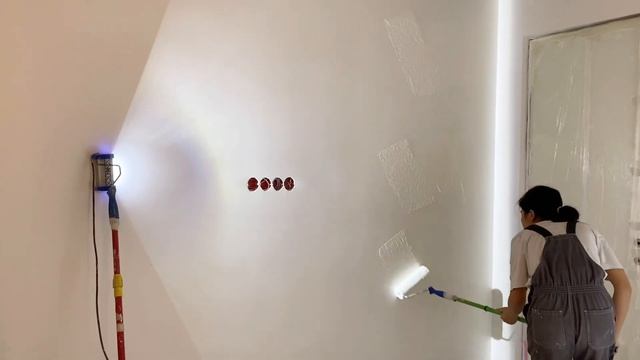 Как покрасить стены валиком идеально без полос? Покра? смотреть онлайн