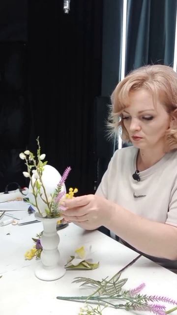Пасхальный декор в школе Valentinflowers #своимируками #декор #декоратор #декорсвоимируками #пасха смотреть онлайн