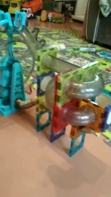 Машина времени #одиндома #прикол #игра #balls #marble #running #ма смотреть онлайн