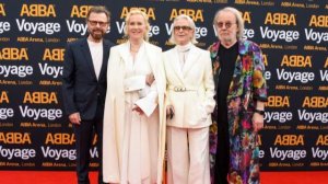 Лебедь. группа АББА Fernando. РЕТРО