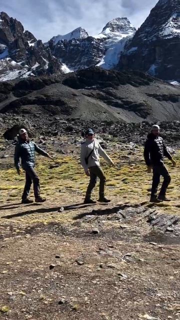 Если с другом вышел в путь - веселей дорога 😊👍 #funny #юм смотреть онлайн