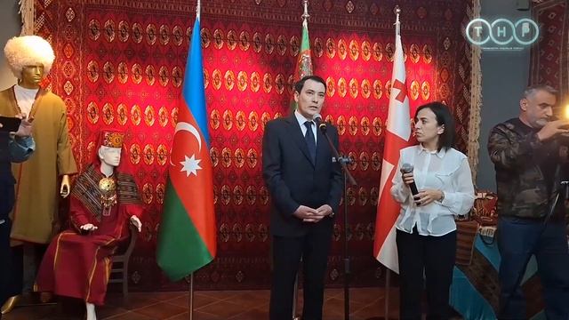 В Тбилиси отметили День туркменского ковра