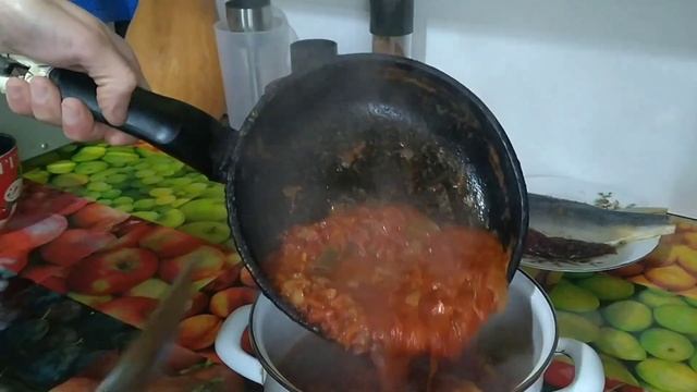 ДОМАШНИЙ ВКУСНЫЙ ОБЕД!🥗🐟🧅🥕 РЫБА ХЕК В ТОМАТЕ С КАР смотреть онлайн