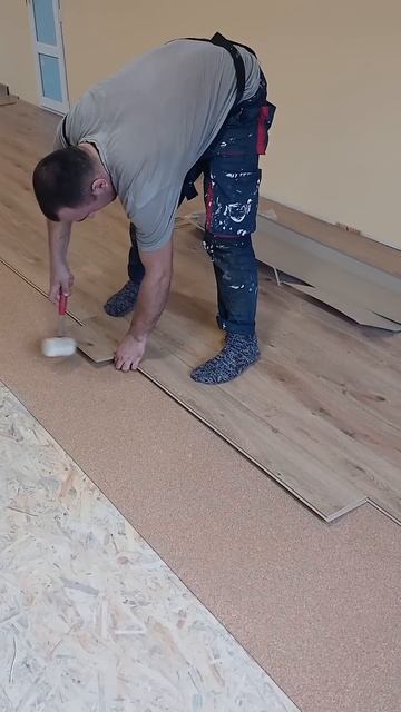 ламинат или паркет? #строительсводома #ремонт #ремонтд смотреть онлайн