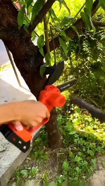 Аккумуляторный сучкорез компании PIT 70106 смотреть онлайн