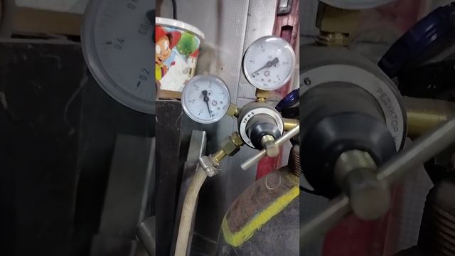 как правильно настроить углекислоту на сварочном пол? смотреть онлайн