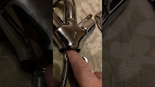 Своими руками замена смесителя в ванной. Часть 2 смотреть онлайн