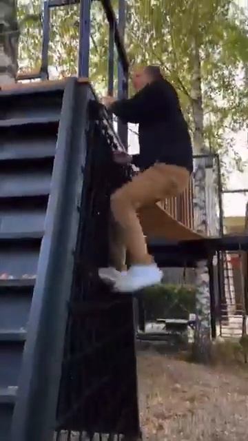 Дом на дереве Современный #домнадереве #modern #treehouses смотреть онлайн