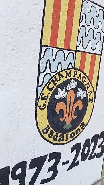 Граффити стена в Бадалоне и йопс есть смотреть онлайн