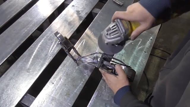я сделал это с помощью сварки и балгарки и ты сможешь