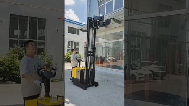 Самоходная эл.тележка с кантователем г/п 600кг для боче? смотреть онлайн
