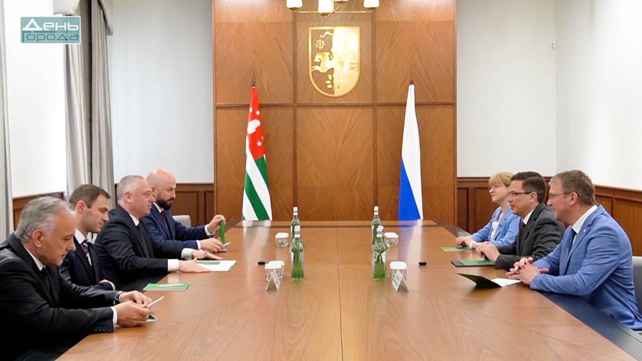 В абхазском Сухуме с размахом прошёл фестиваль Дни Нижнего Новгорода смотреть онлайн