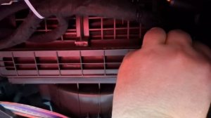 Замена салонного фильтра Москвич 3