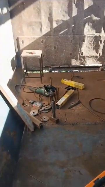 Ремонт самосвала Шакман – сварка днища кузова Shacman #ша