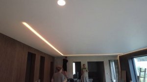 Теневой, парящий, световые линии. Натяжные потолки в б?