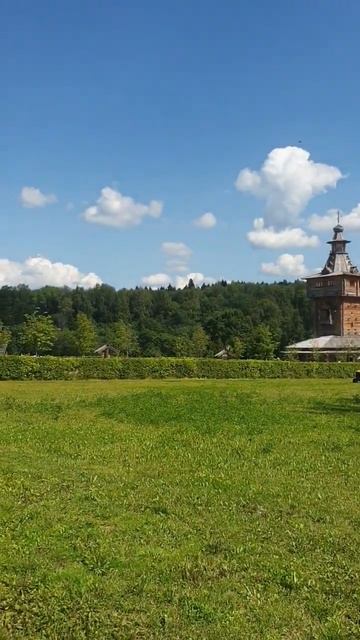 Трапезная в парке Гремячий ключ. Не ели, но поесть есть смотреть онлайн