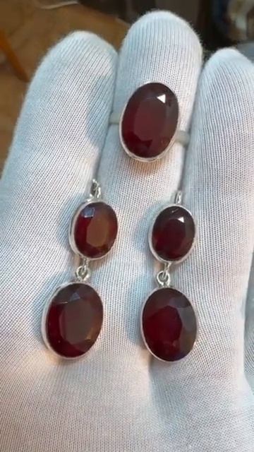 серебряный комплект с гранатом