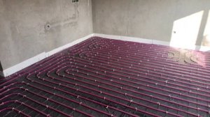 Нужна или не нужна сетка под тёплый пол ???