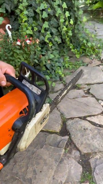 STIHL - MS 250 запуск на холодну смотреть онлайн