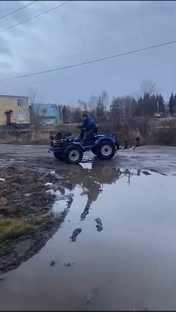 Самодельный помощник, чудо трактор переломка Дизель смотреть онлайн