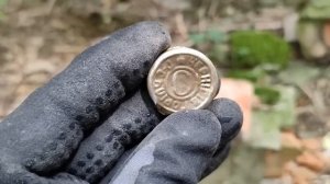 PLASTILIN. ПОИСК ПЛАТ И РАДИОДЕТАЛЕЙ В ЛЕСУ! ИЩУ МЕДЬ И МЕТА