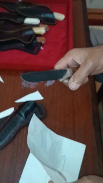 Разные эхклюзивные ножы.    номер телефона:+99891-361-72-43