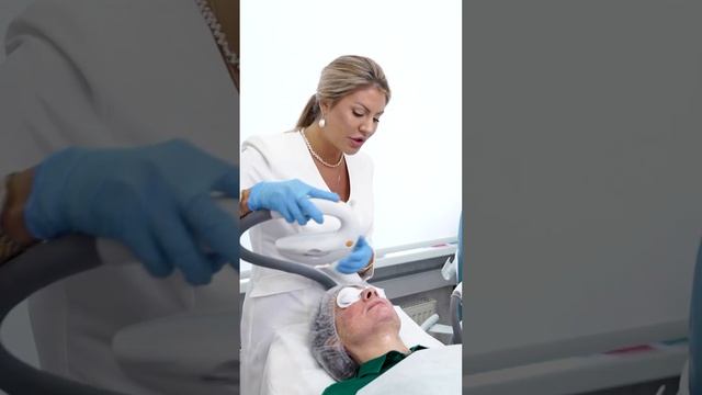 Готовимся к Новому Году. Фотоомоложение смотреть онлайн