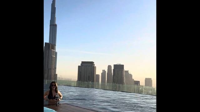 Бассейн Paramount hotel смотреть онлайн