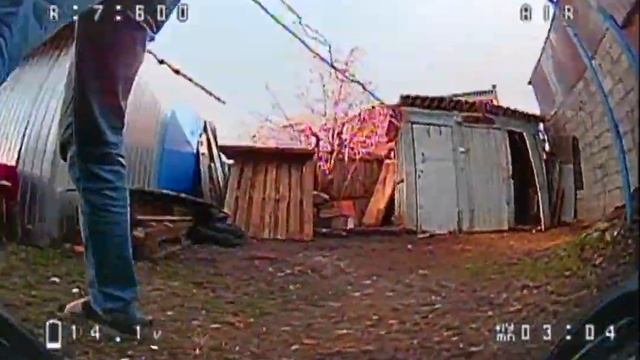 полетушки fpv 31 декабря 2024 года. летаю вокруг себя)
