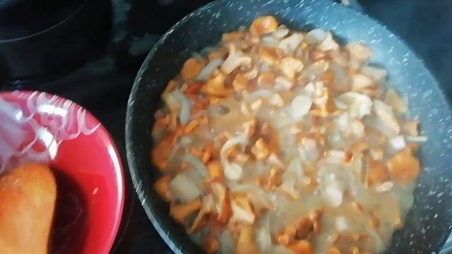 Жареные Лисички с молодой Картошкой 🍲👍Царской ужин смотреть онлайн
