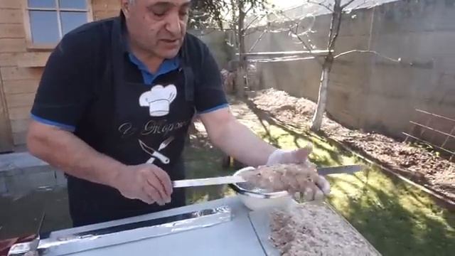 Кебаб по необычному рецепту от Жоржа смотреть онлайн