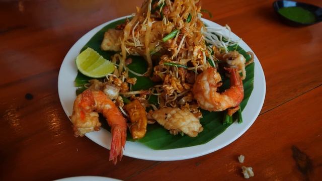 Обзор Mama Kitchen. Тайцы бы удивились! смотреть онлайн