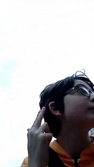 Эх, а у него есть жена, семья, у него растут сыновья 😢 смотреть онлайн