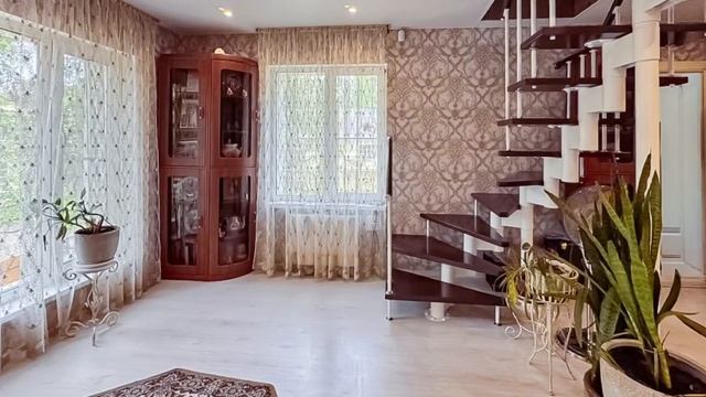 ПРОДАЕТСЯ ДВУХЭТАЖНЫЙ ДОМ с действующей мансардой! 
Дом полностью готов к проживанию.