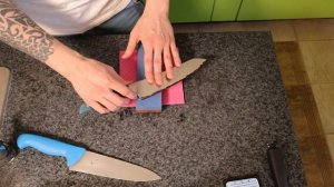 Как заточить нож на водном камне?