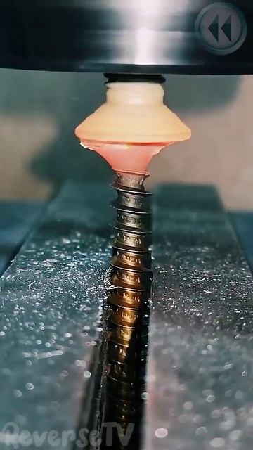 СВАРКА ТРЕНИЕМ | ReverseTV #Shorts смотреть онлайн