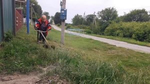 кошу траву бензотримером ХАМЕР