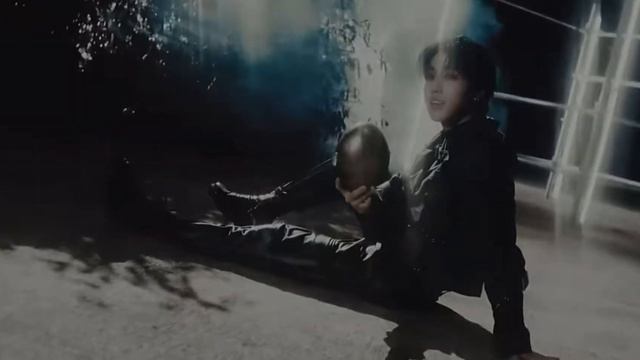 учим песню STRAY KIDS || Giant || кирилизация || смотреть онлайн