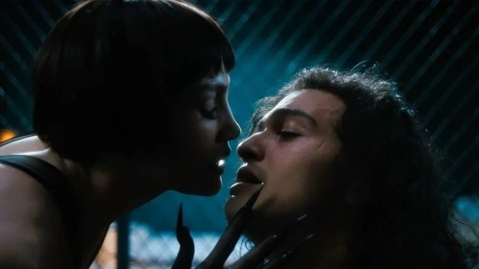 Поцелуй женщины-паука - Трейлер (2025) смотреть онлайн