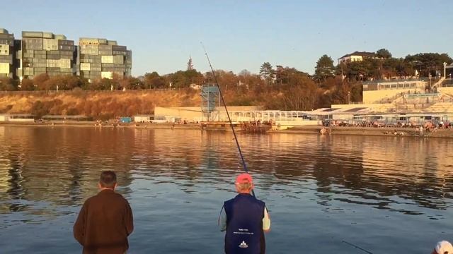 Город Анапа. 31 октября, последний жаркий день.