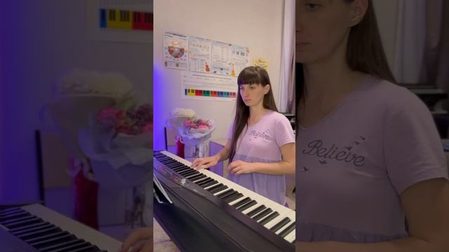 Пятница. Вечер. Занимаюсь. смотреть онлайн